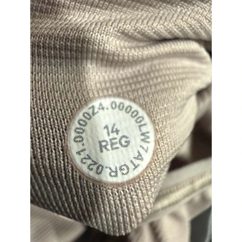 Lululemon Speed Up Low-Rise Lined Shorts 2.5